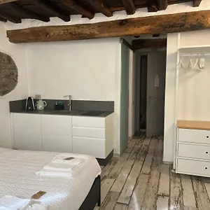 https://camera-rio-in-the-center-city-in-riomaggiore.hotelitalianriviera.com